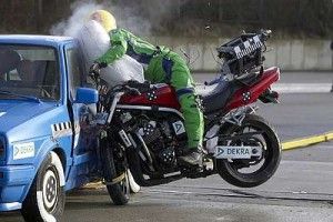Anteprima del Rapporto DEKRA sulla Sicurezza Stradale 2010 dedicato alle moto